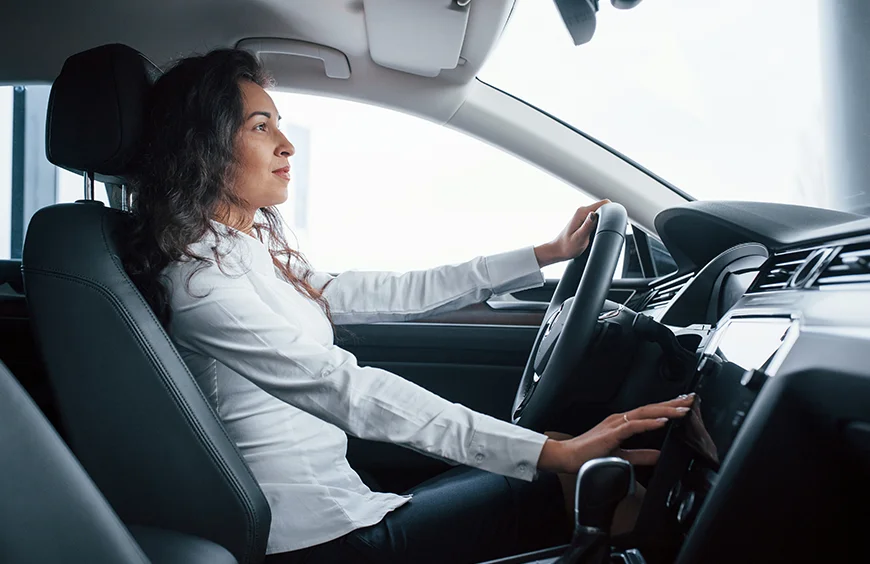 woman-driver-nexo